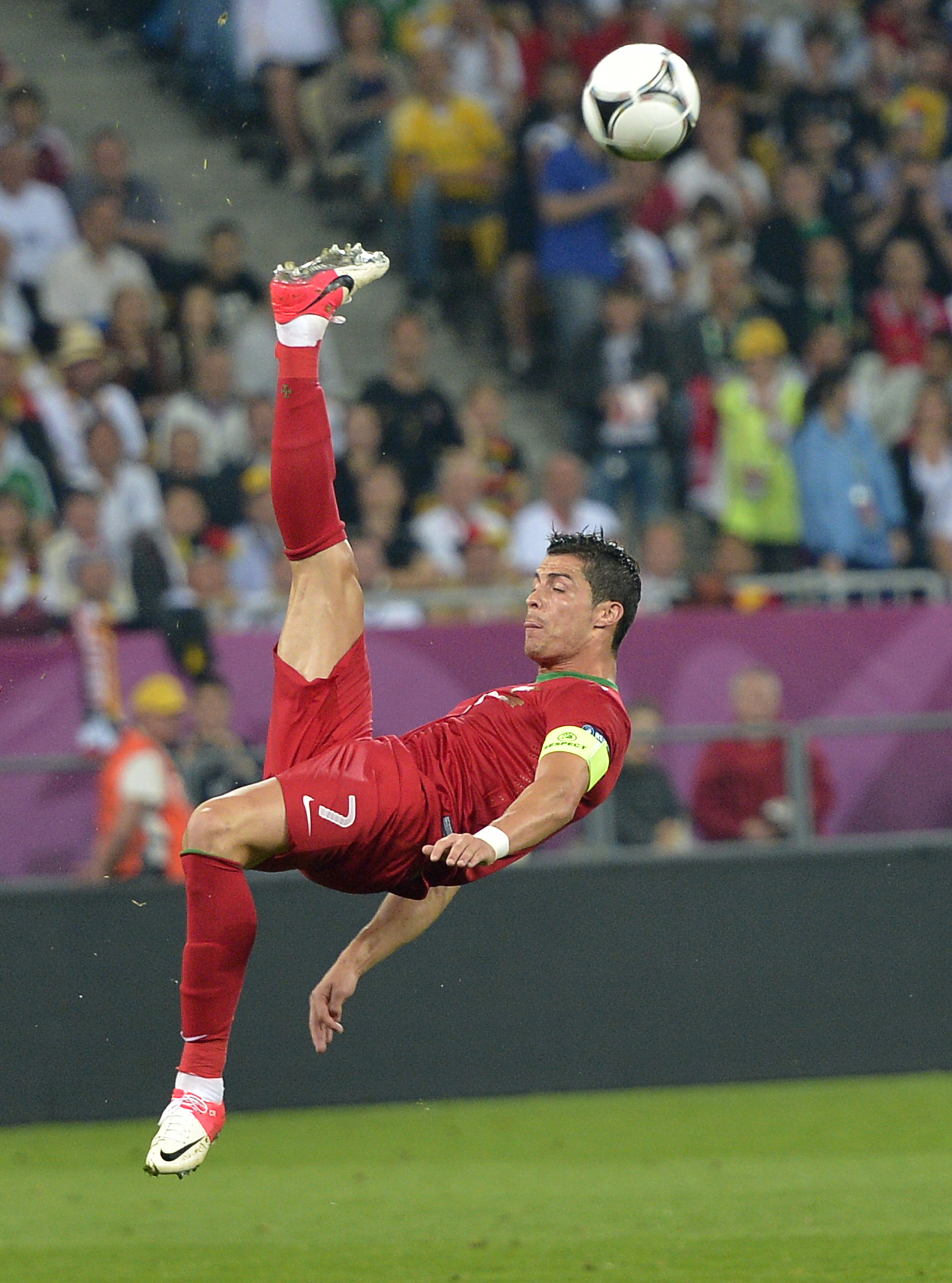 Cristiano Ronaldo gjorde en konstspark under matchen.
