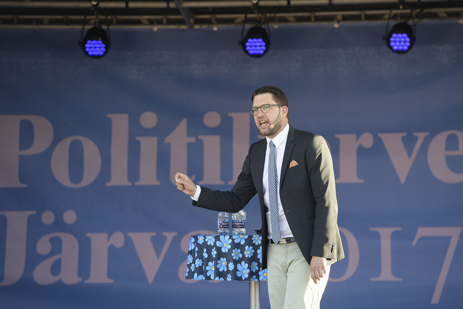 Du är inte välkommen i förorterna, Jimmie Åkesson!