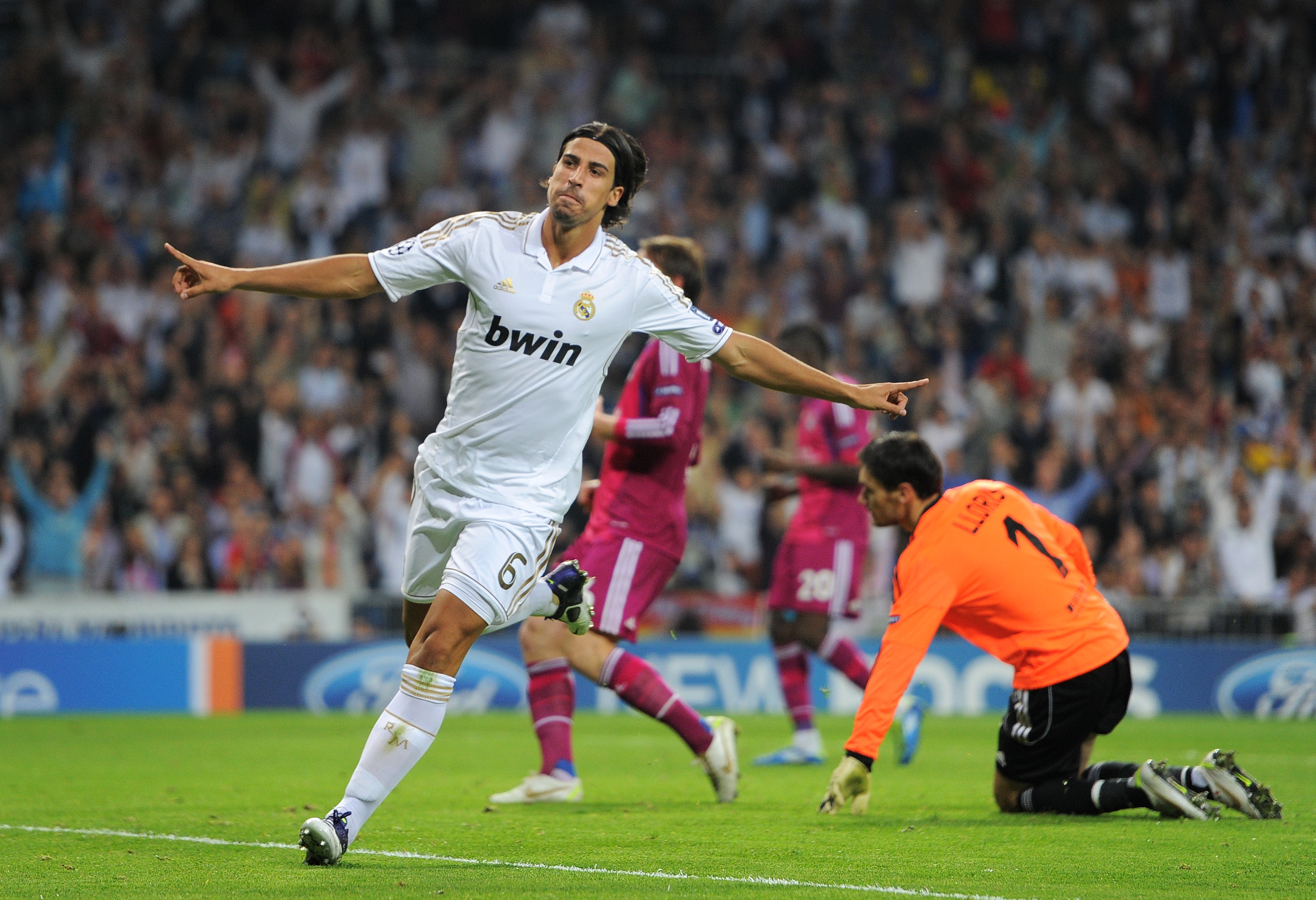 Men det skulle bli enklare. Sami Khedira firar mot Lyon. Men det skulle bli enklare. Sami Khedira firar mot Lyon.