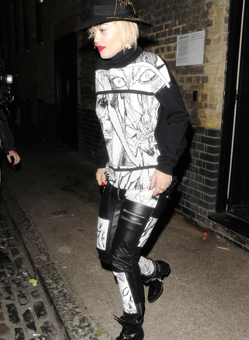 Rita Ora lämnar en nattklubb i London. Rita Ora lämnar en nattklubb i London.