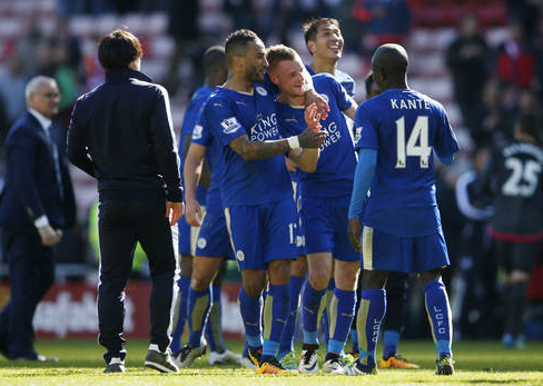 Leicester leder nu ligan med hela sju poäng. 