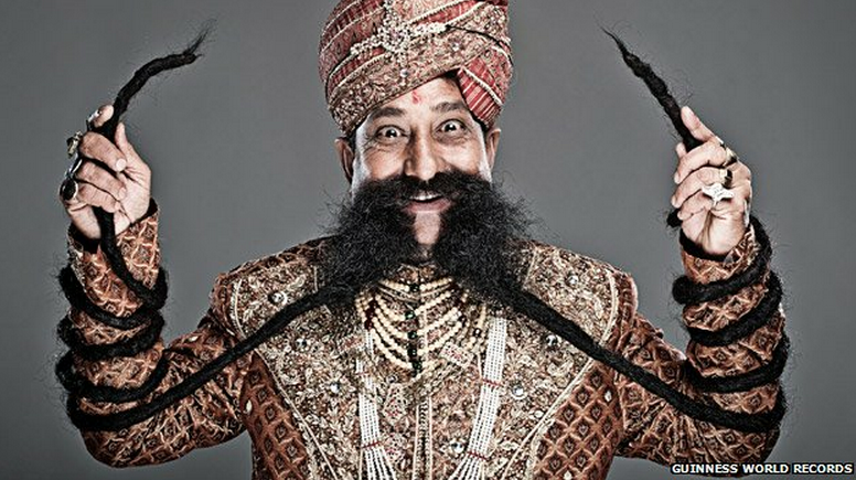 58-årige indiern Ram Singh Chauhan började odla sin mustasch på 70-talet.