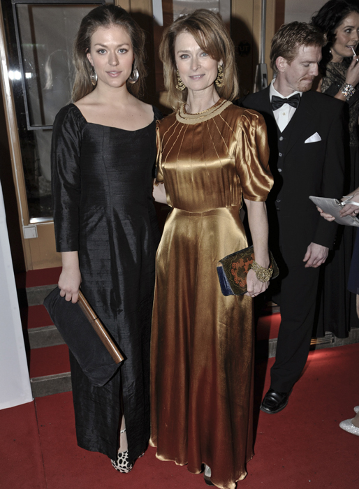 Lena Endré med sin dotter Rosanna Endré. Lena Endré med sin dotter Rosanna Endré.