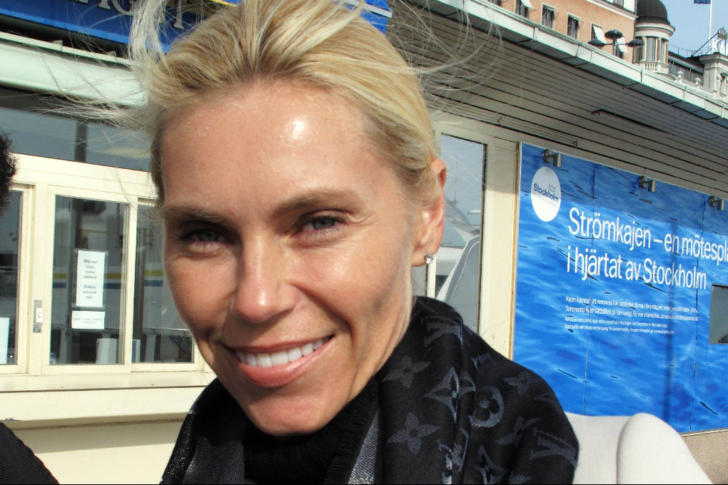 Anna Anka, Svenska Hollywoodfruar, TV3, Carola Häggkvist