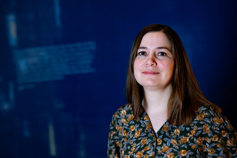 'Konstnären Henrik Sørensen säger om Backer att hon var 'Cézannes syster' och att hon förmedlade den franska konsten till Norge. Hon representerade den moderna konsten i landet', säger kurator Carina Rech.