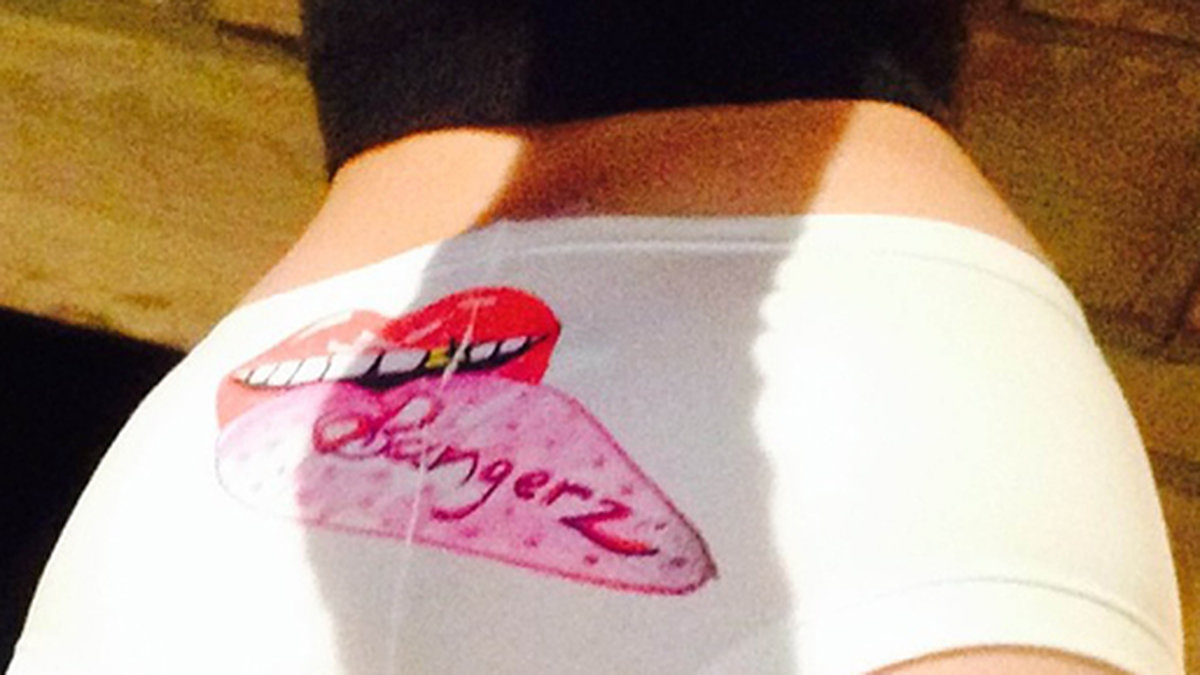 I helgen visade Miley sina Instagramföljare hur hennes merchandise ser ut.