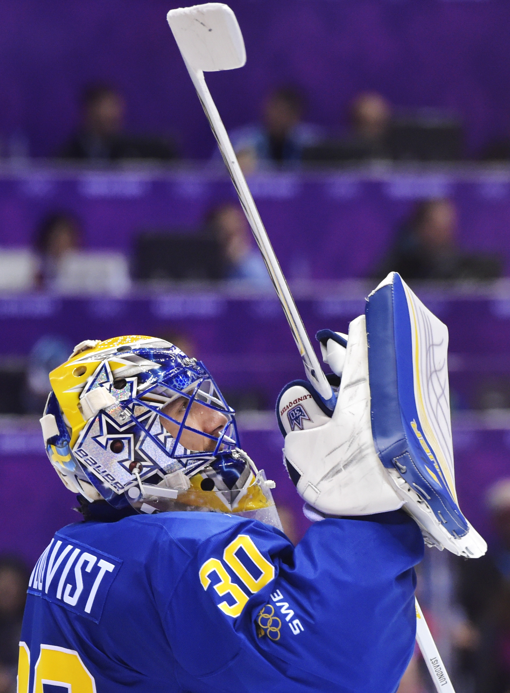 Henrik Lundqvist lyckades hålla nollan ett bra tag. Henrik Lundqvist lyckades hålla nollan ett bra tag.