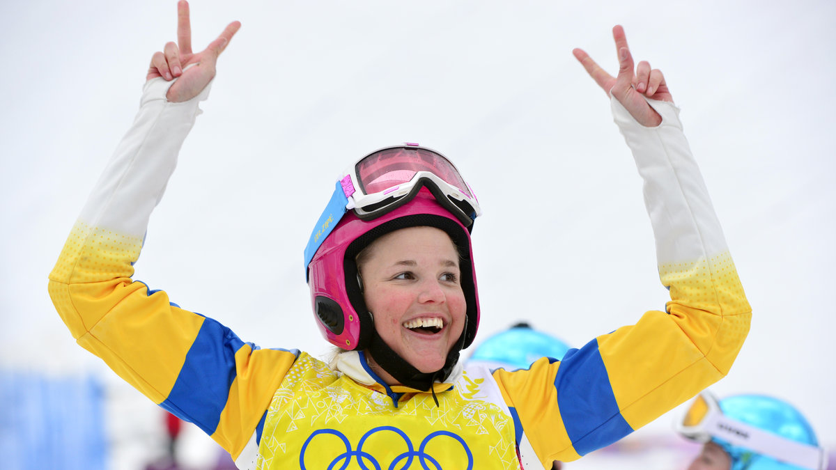 Anna Holmlund tog brons i skicross.