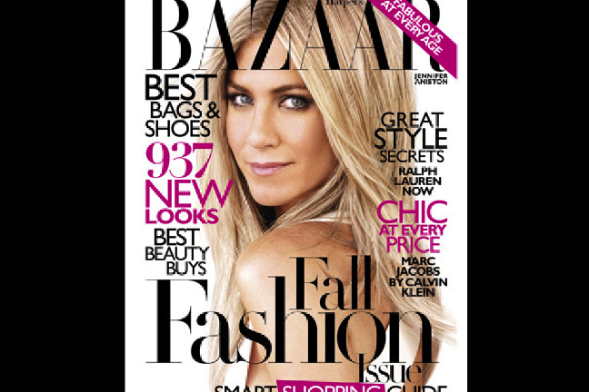 Jennifer Aniston hyllar sin idol genom att klä ut sig till henne i senaste numret av Harpers Bazaar.