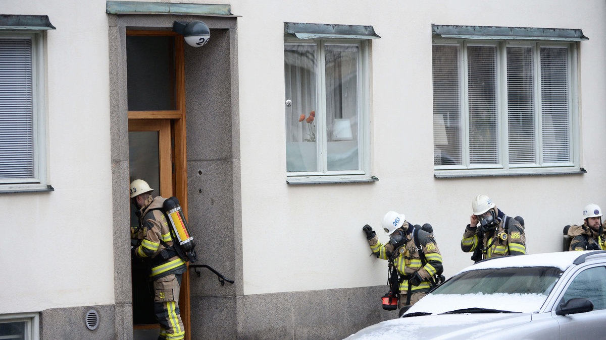 Polisen, ambulans och nationella bombgruppen larmades på grund av explosionsrisk på Gärdet i Stockholm. 