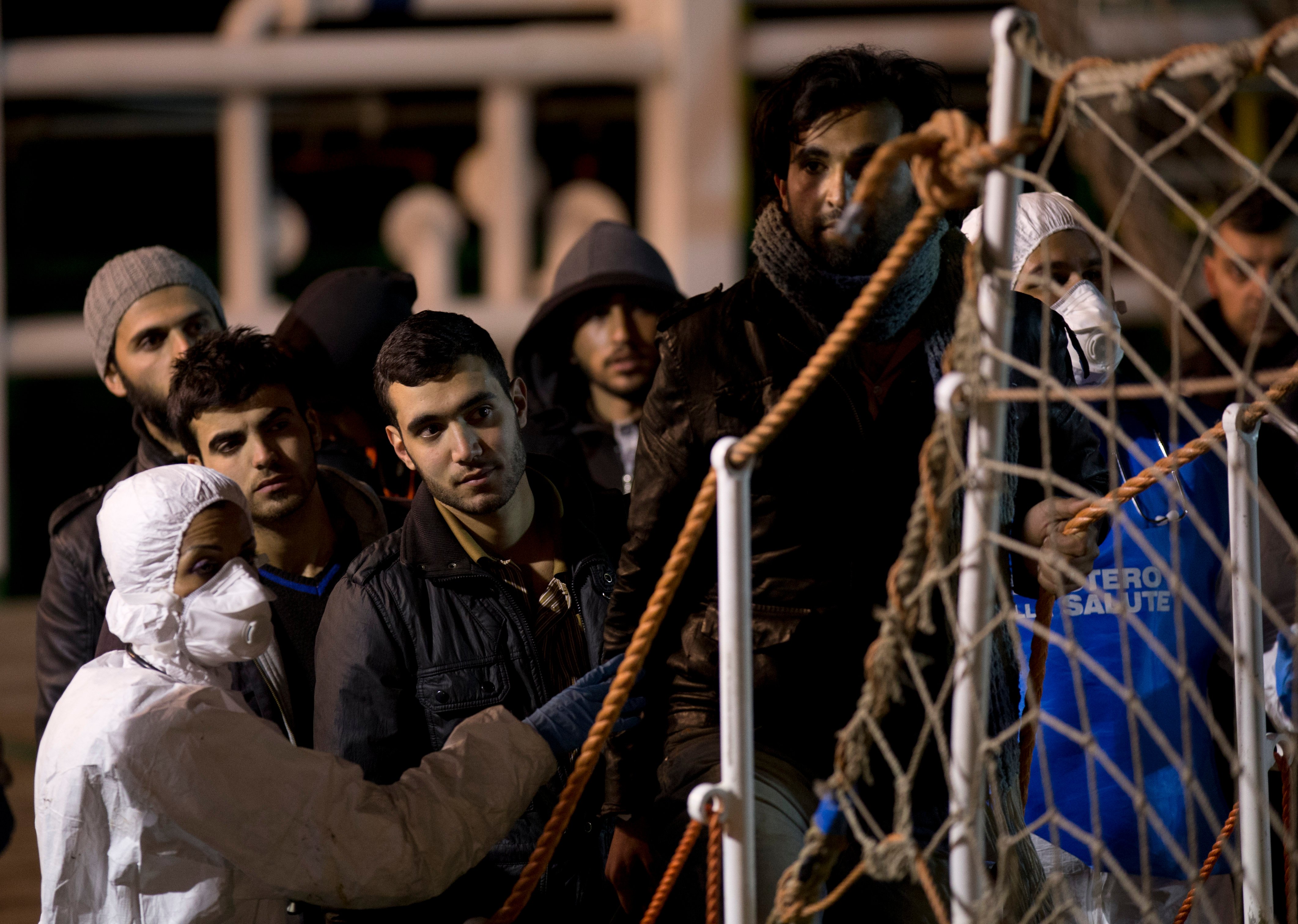 Båtolycka, Medelhavet, Smuggling, Invandring, Facebook