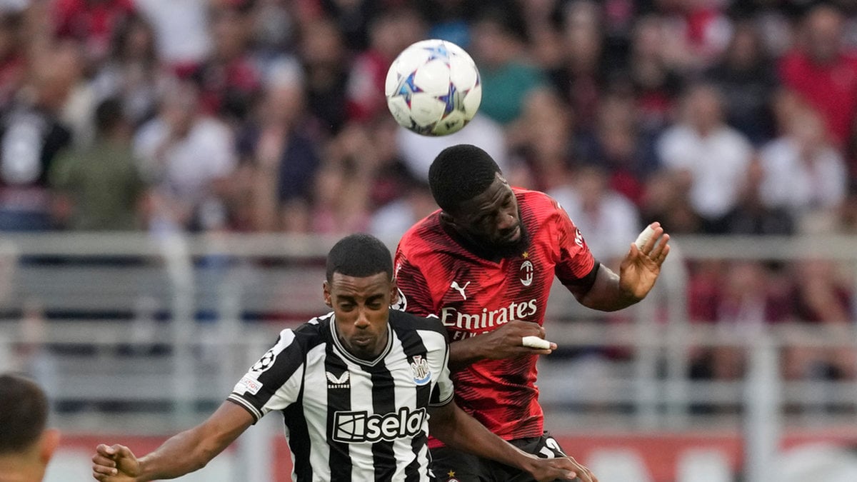 Matchen mellan Alexander Isaks Newcastle och Fikayo Tomoris Milan blev mållös.