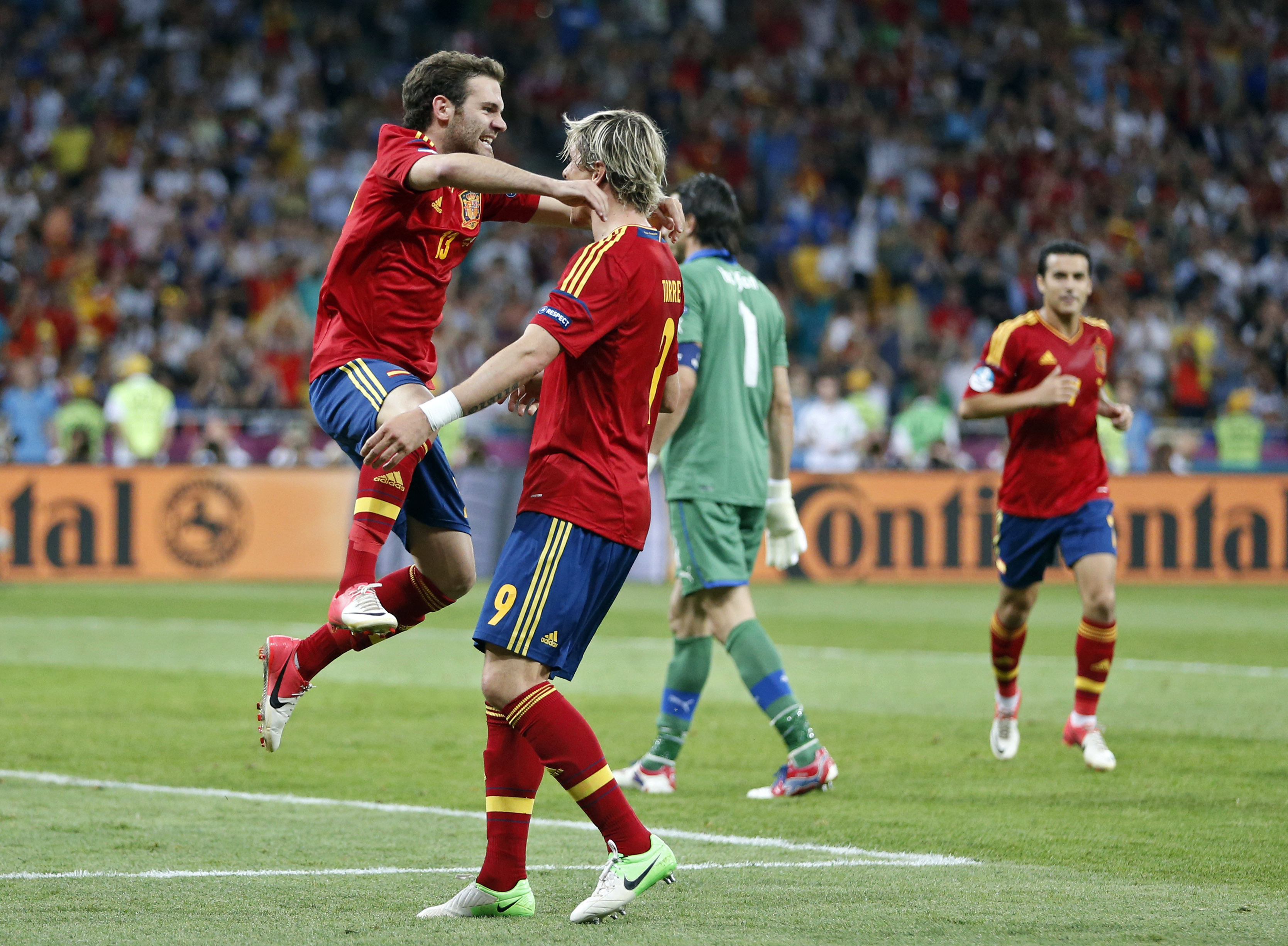 Mata avslutade mälskyttet och skrev slutresultatet till 4–0. Mata avslutade mälskyttet och skrev slutresultatet till 4–0.