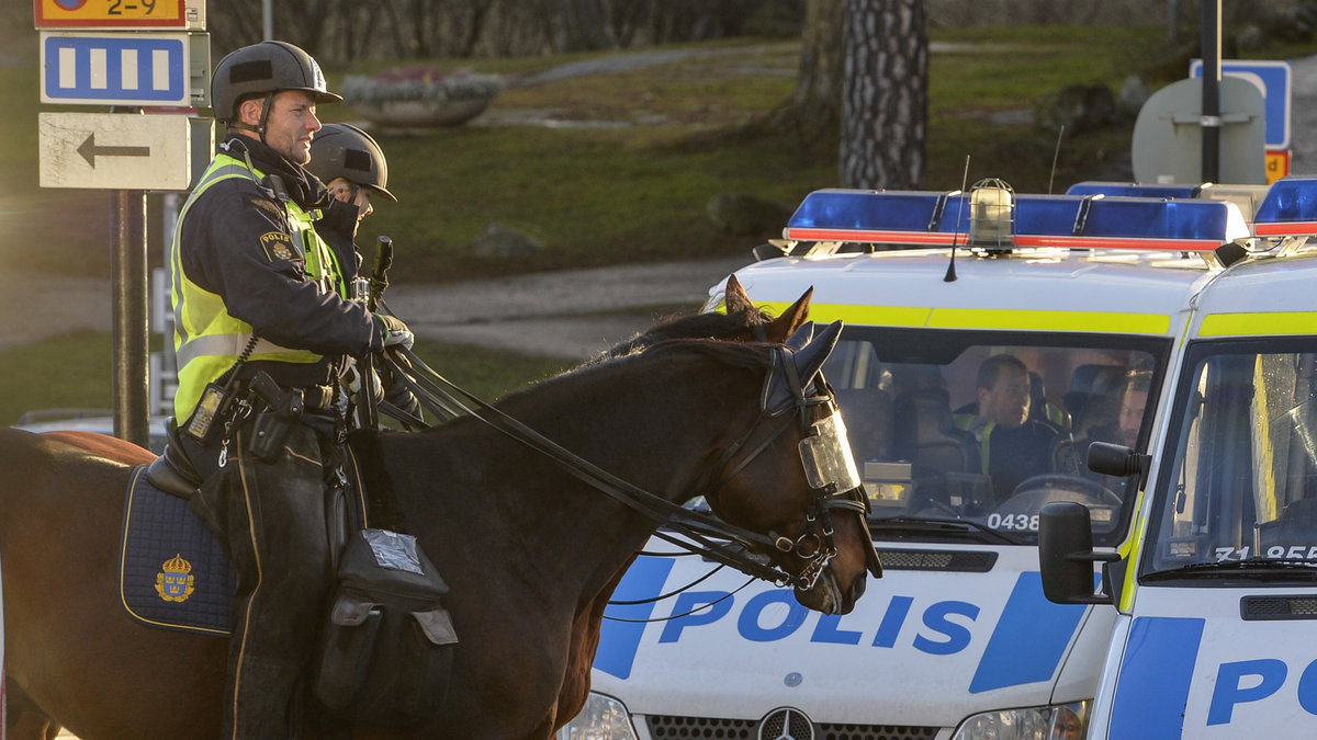 Den efterföljade demonstrationen i Kärrtorp lockade över 16 000 människor.