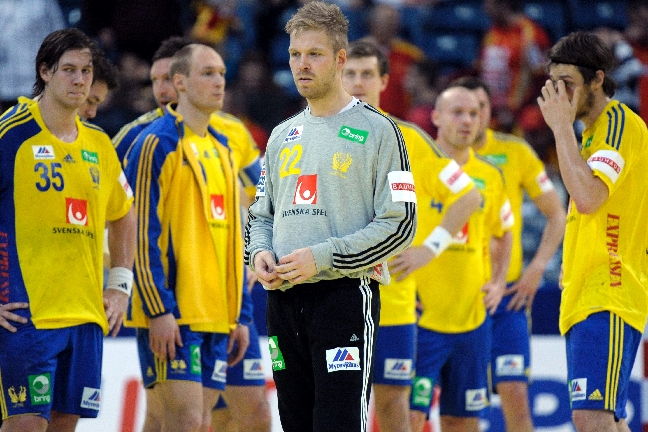 Målvakten Johan Sjöstrand läckte och utespelarna gjorde bort sig i anfallet när Sverige tappade till 29-29.