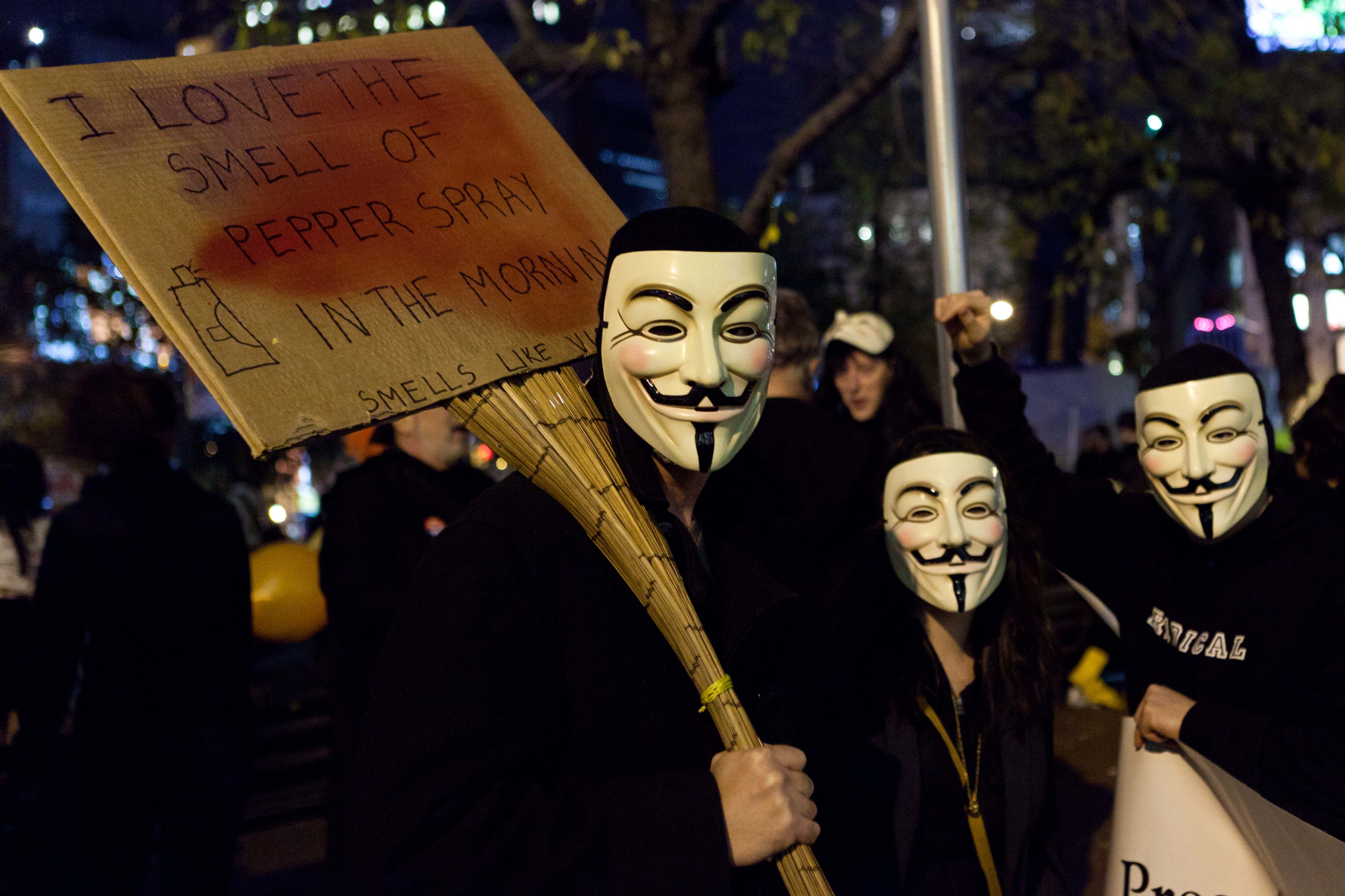 Guy Fawkes-masken har blivit en symbol för Anonymous.