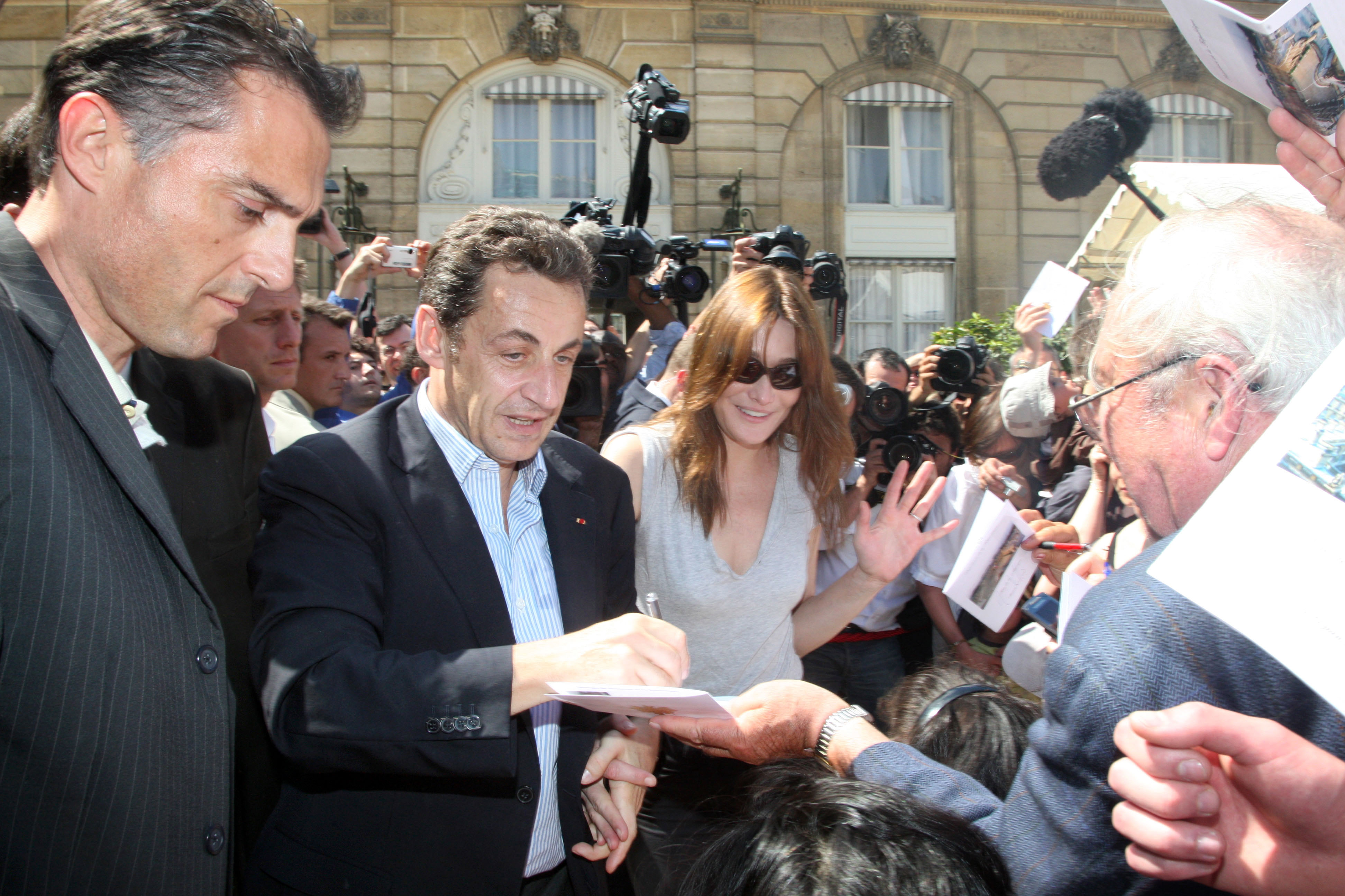 Nicolas Sarkozy, Carla Bruni, Frankrike, Barn, Gravid, Väntar