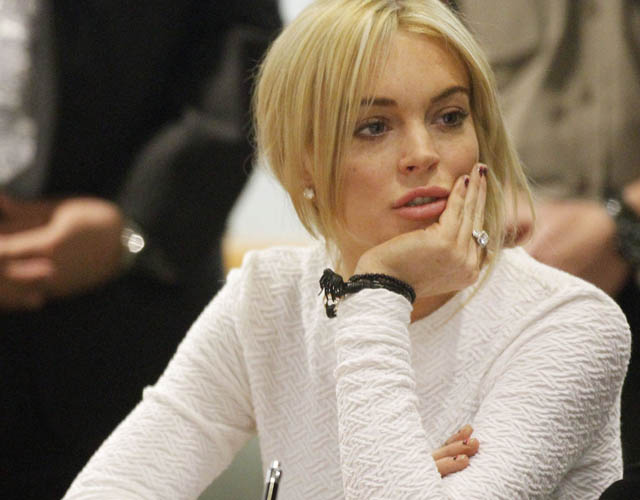 Lindsay Lohan basonerade ut att hon var gravid. Men skandalstjärnan har ingen bulle i ugnen.