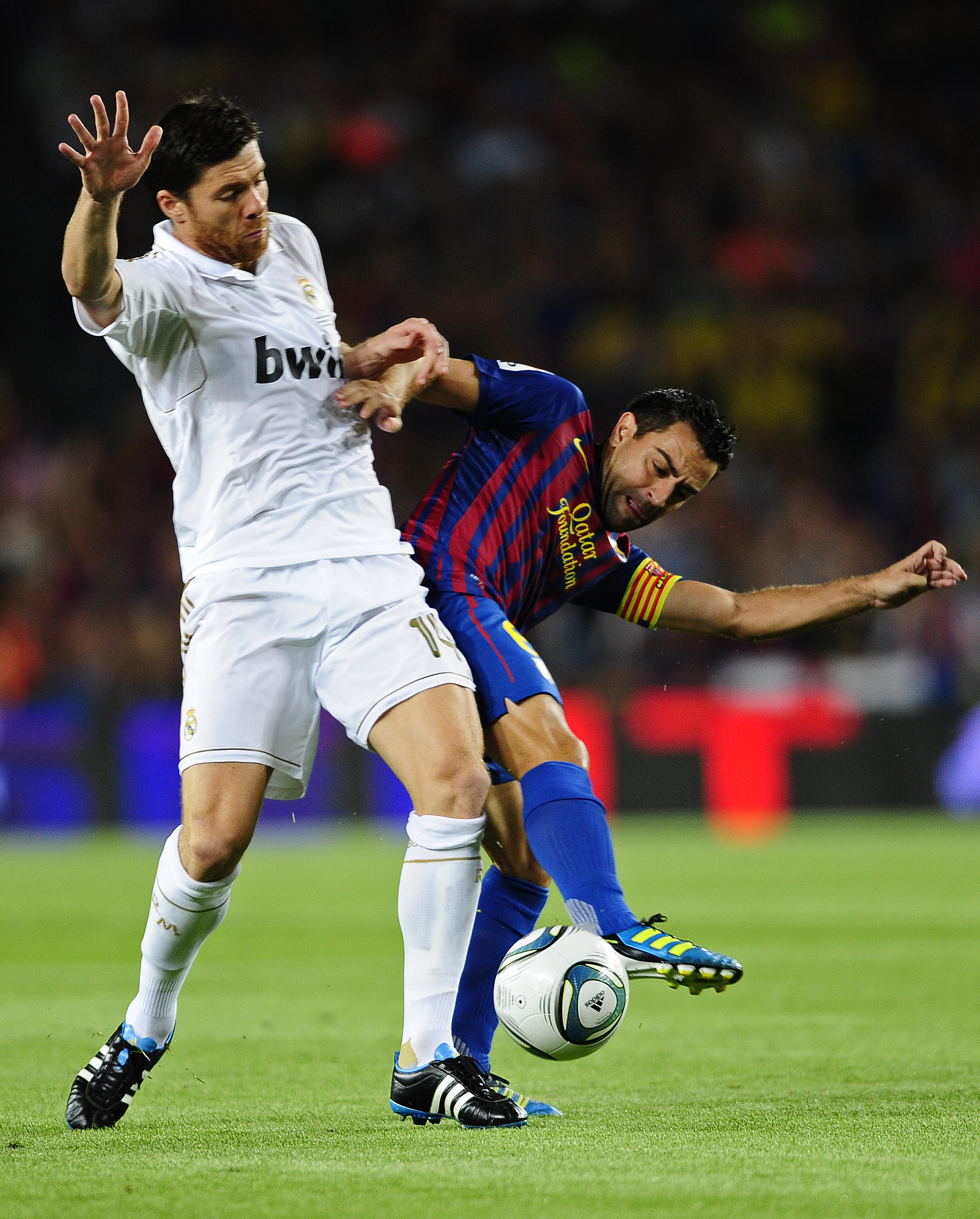 Xabi Alonso, Barcelona. Xabi Alonso, Barcelona.