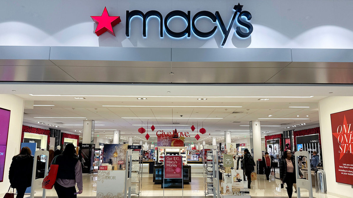 Macy's planerar att stänga nästan var tredje butik. Arkivbild