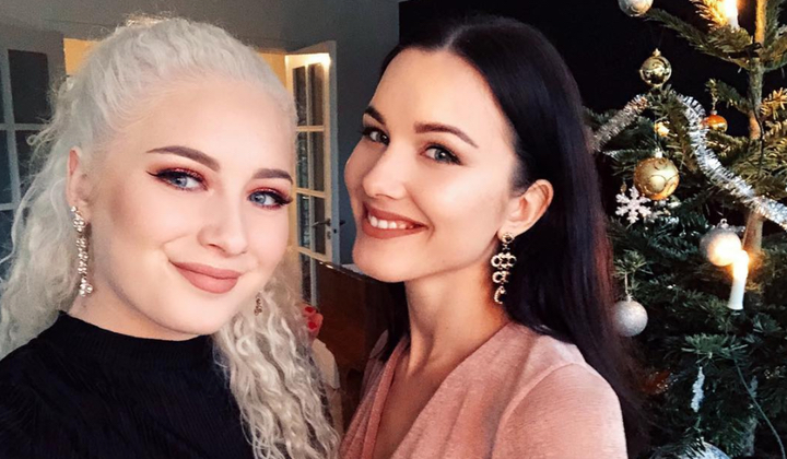Wiktoria Johansson med sin syster Malin Johansson Wiktoria Johansson med sin syster Malin Johansson