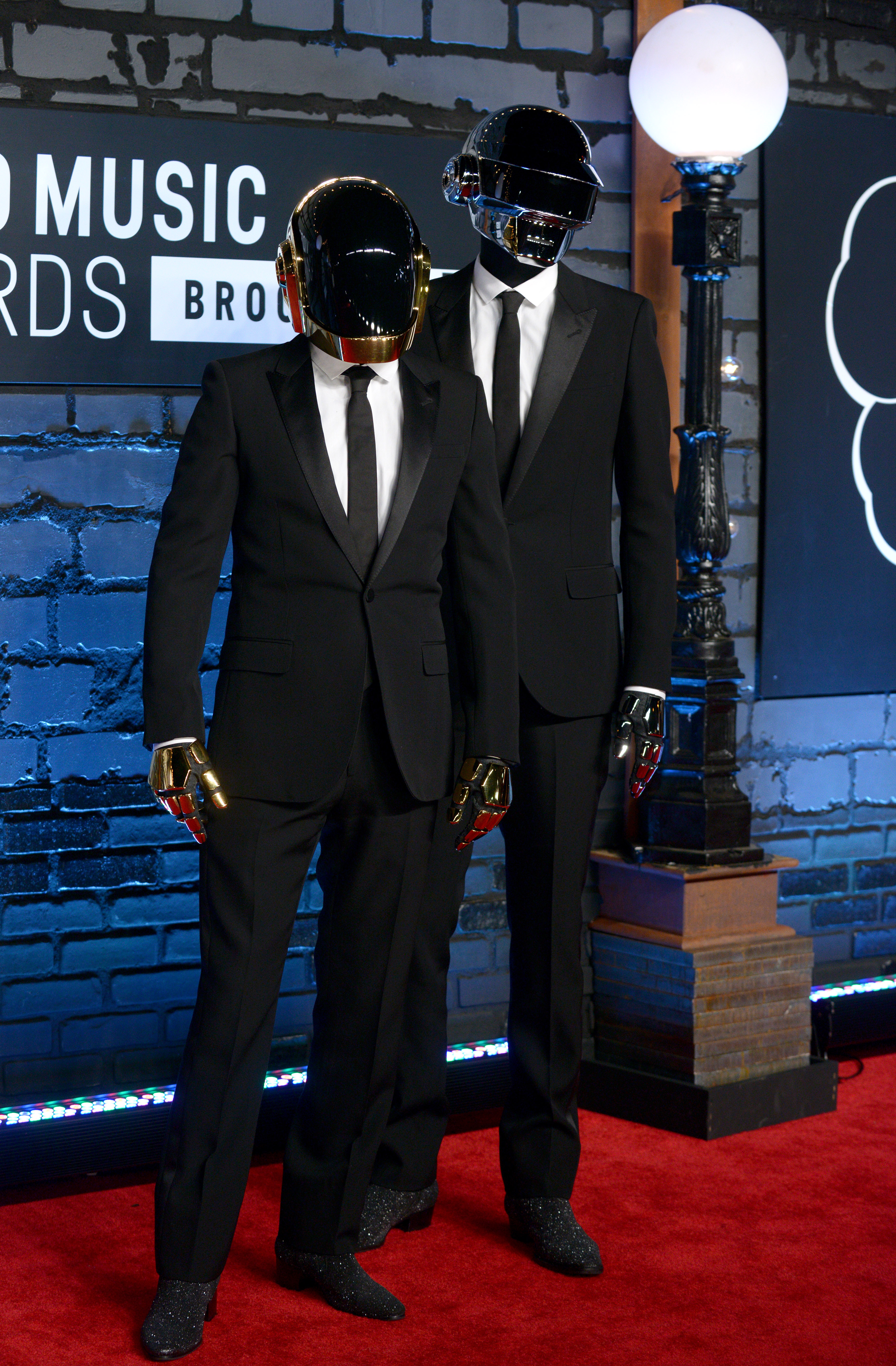 Daft Punk var som vanligt stiliga i sina Versace-kostymer, men det skulle vara kul att se dem i något nytt.