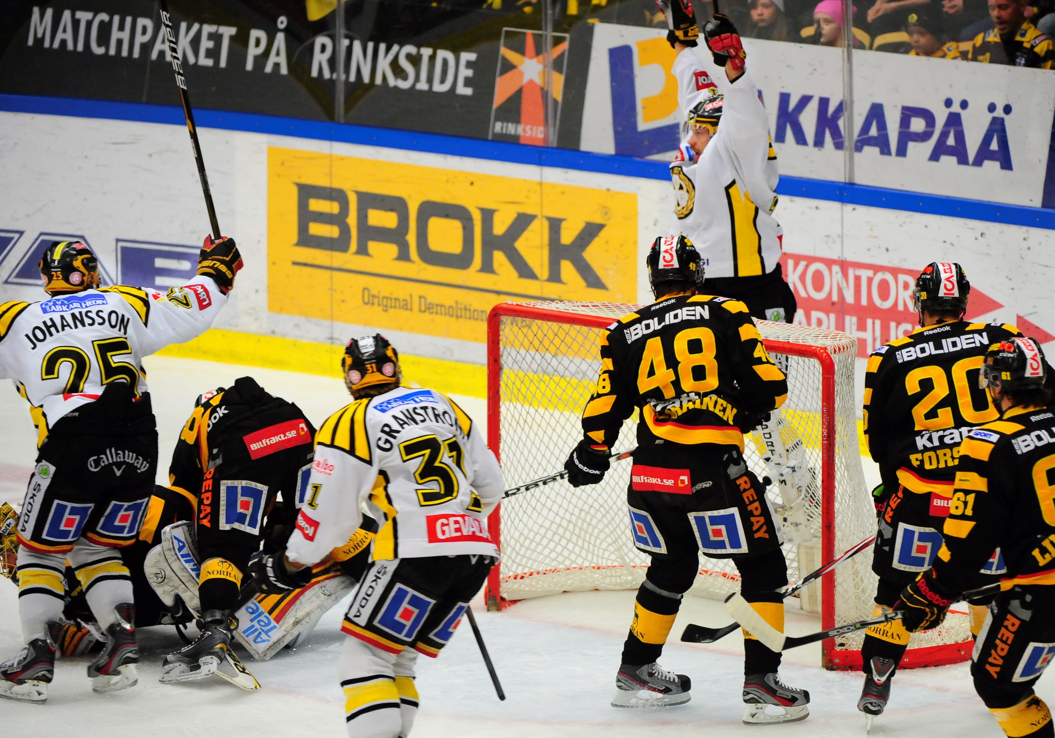 ... men tystades snabbt när Jesper Ollas satte 1-0. ... men tystades snabbt när Jesper Ollas satte 1-0.