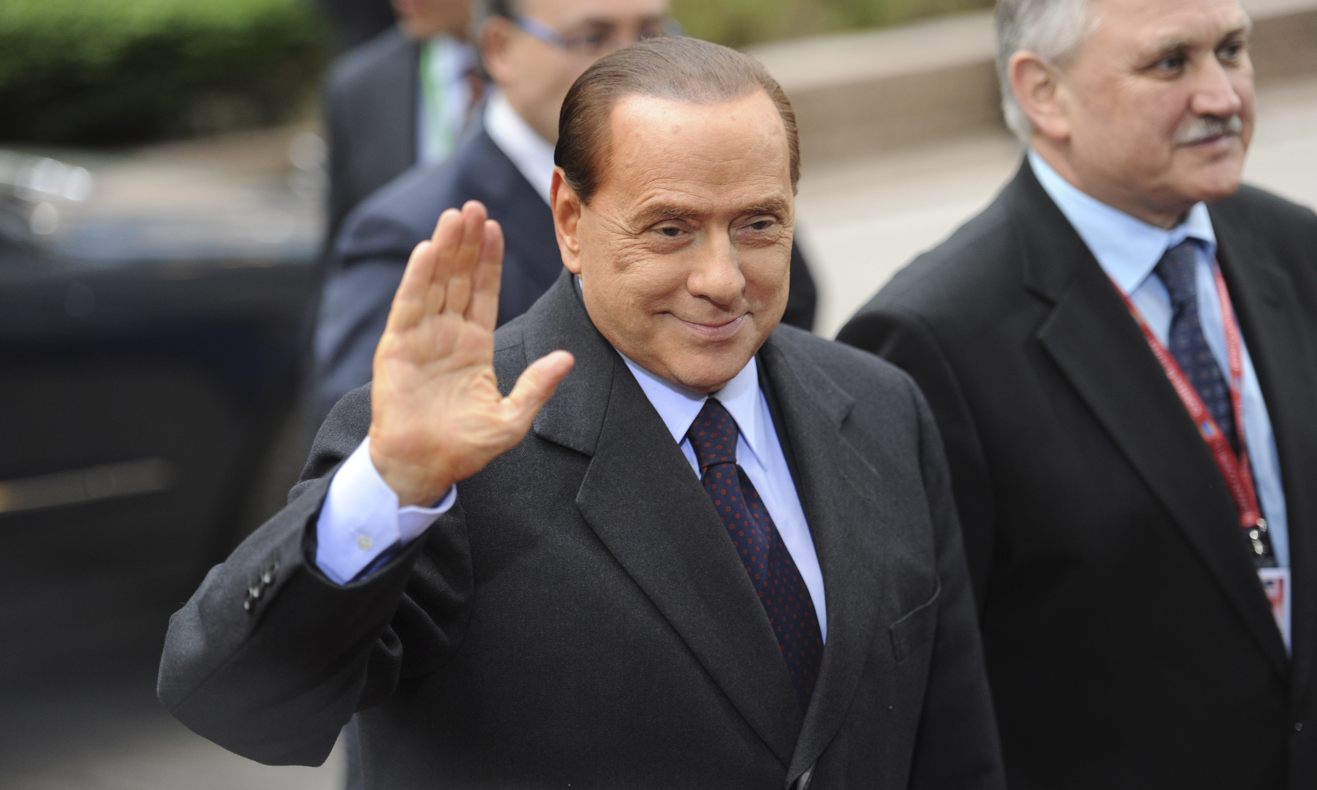 Silvio Berlusconi fick svensk modell i sitt påskägg.