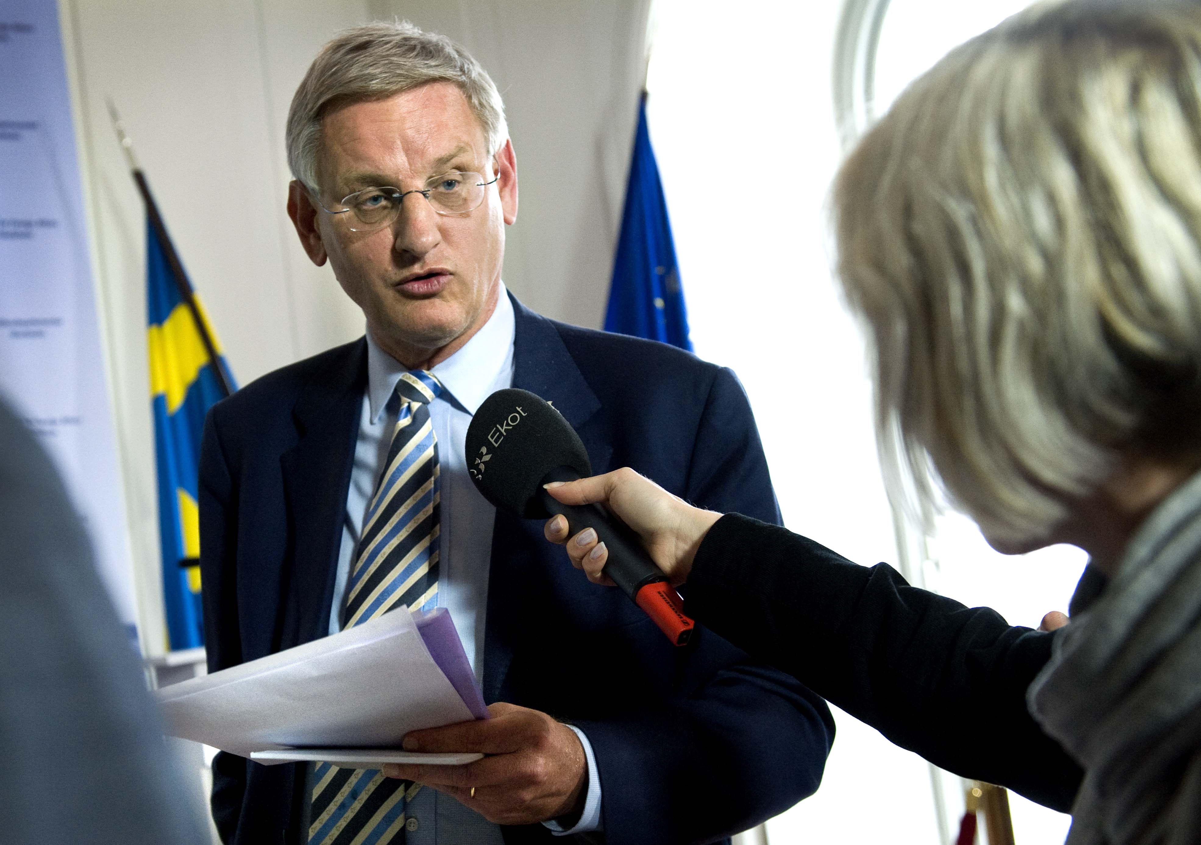 Lundin Oil, där Carl Bildt tidigare satt i styrelsen, utreds nu av EU. Företaget är anklagat för att ha samarbetat men sudanesisk milis och militär.