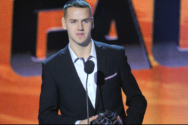 AIK:s Alexander Milosevic blev vald till årets nykomling. AIK:s Alexander Milosevic blev vald till årets nykomling.