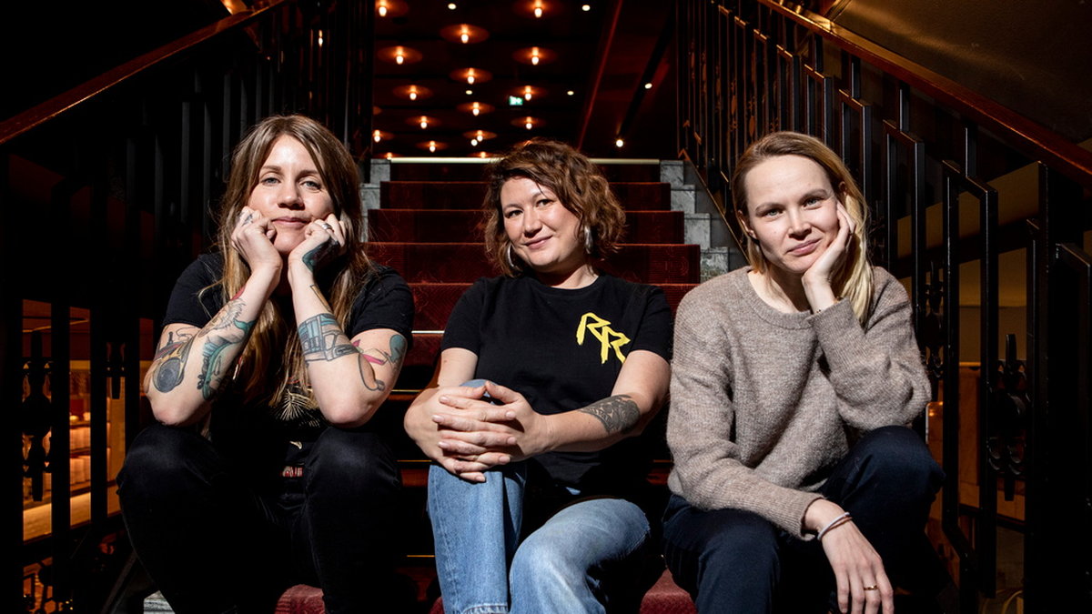 Emma Knyckare, Ina Lundström och Scroll-Mia som ligger bakom podden och showen 'Flashback forever'. Arkivbild.