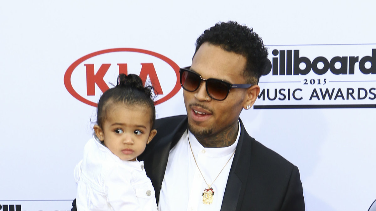 Chris Brown uppträdde på Billboard Music Awards.