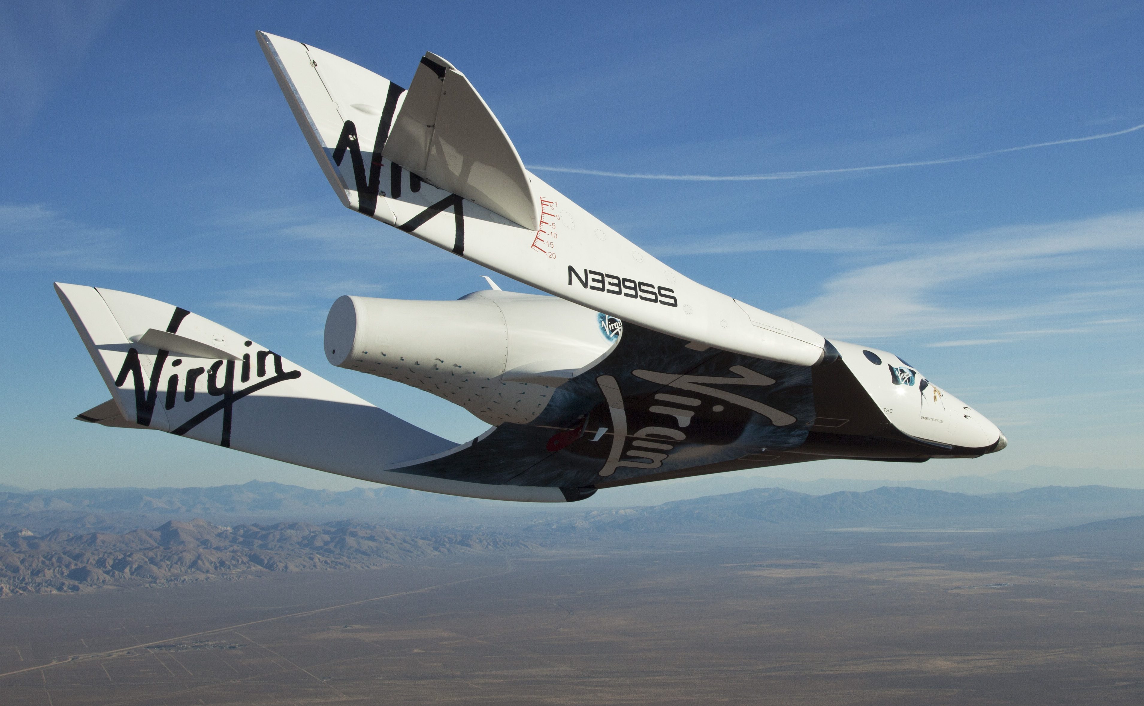 SpaceShipTwo flög för första gången på egen hand under söndagen.