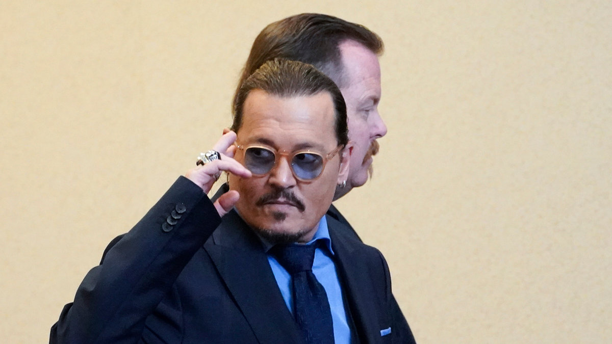 Johnny Depp överraskade på Jeff Beckkonsert