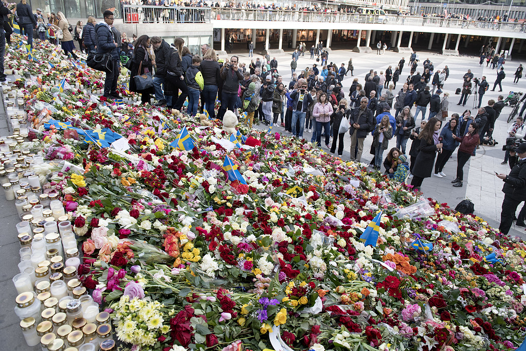 Två dagar efter attacken. Två dagar efter attacken.