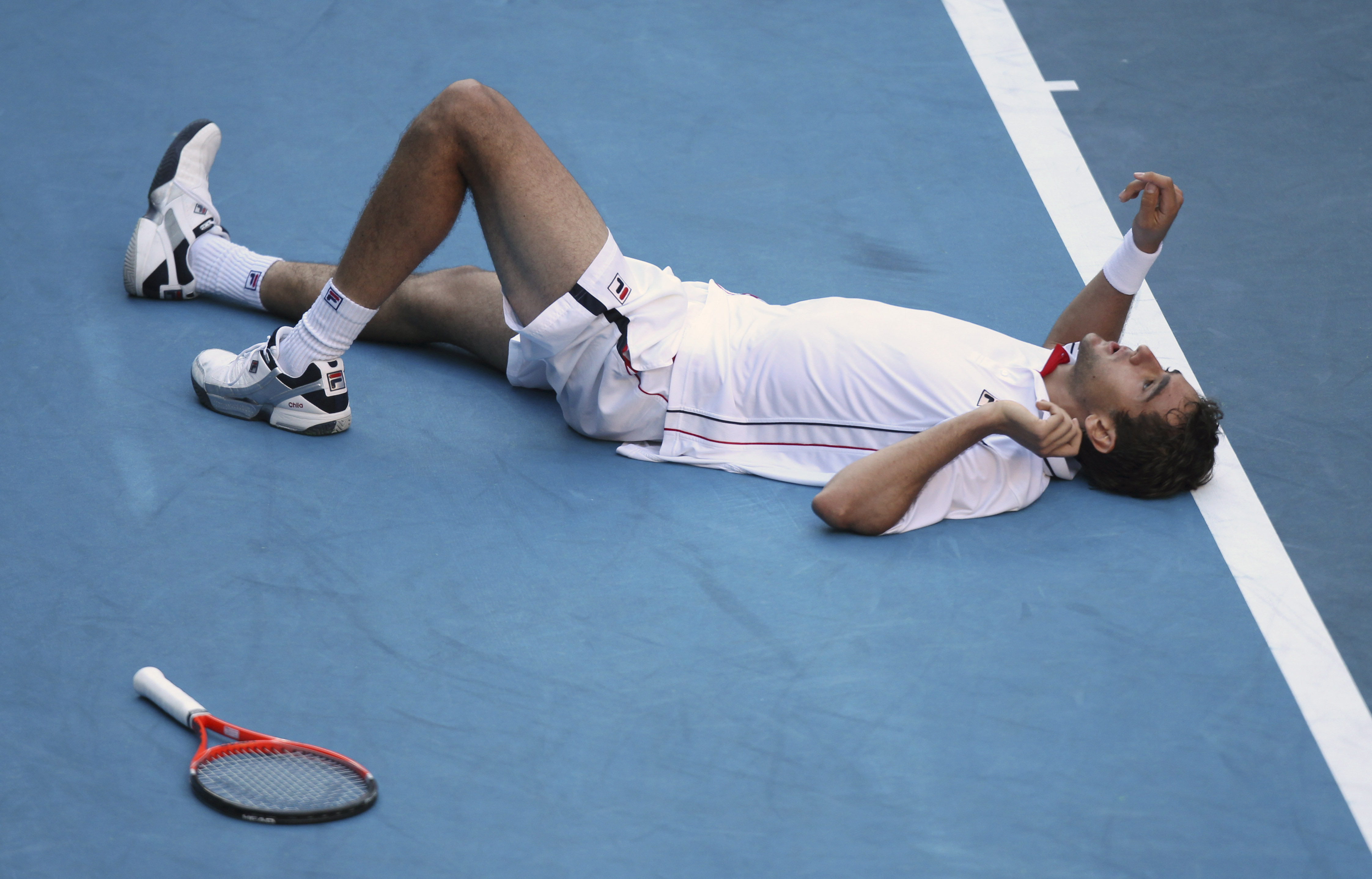 Marin Cilic är klar för semifinal i Australian Open efter att ha besegrat rutinerade Andy Roddick i en välspelad femsetare. 