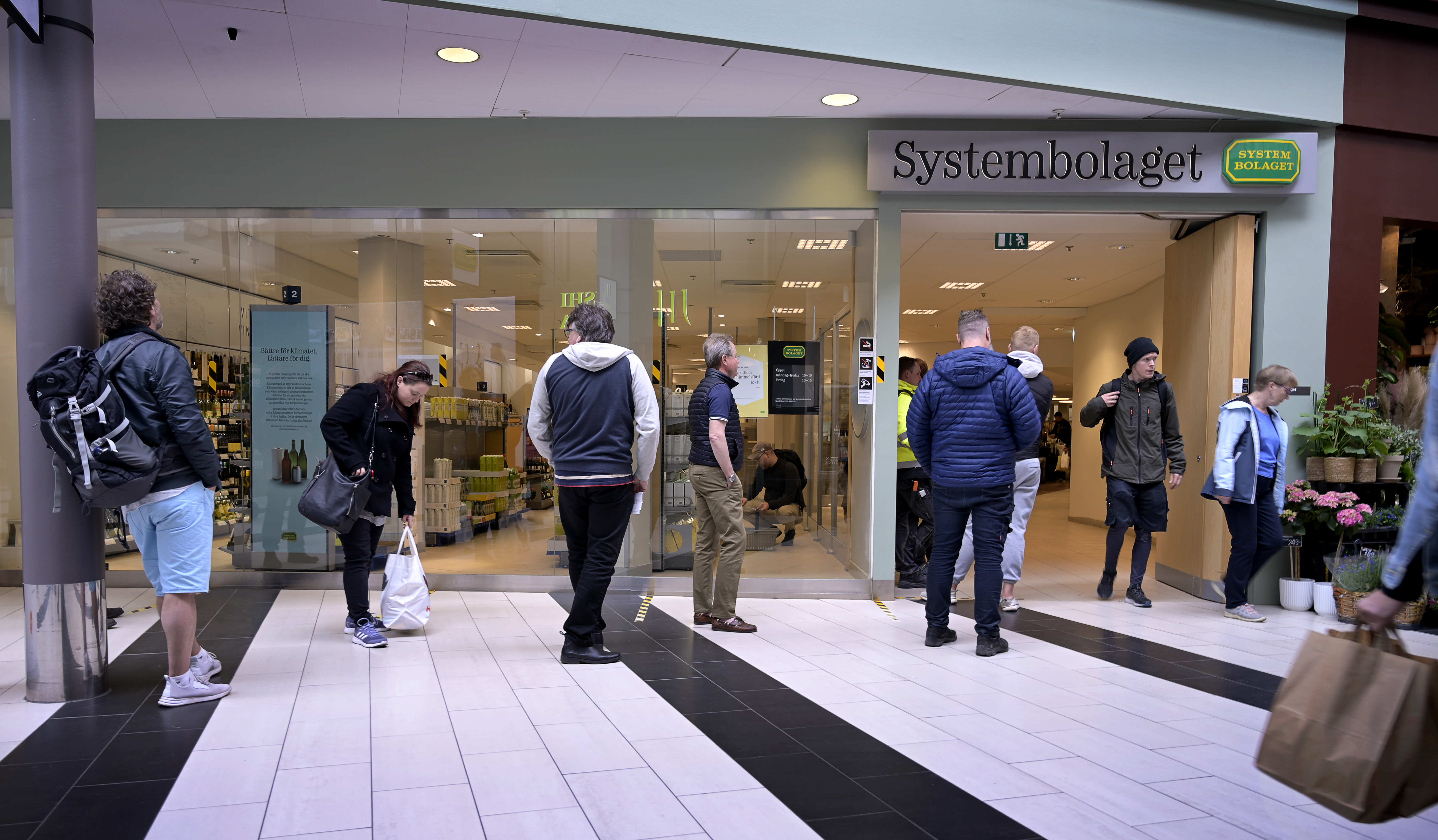 Köandet utanför Systemet har blivit standard. Köandet utanför Systemet har blivit standard.