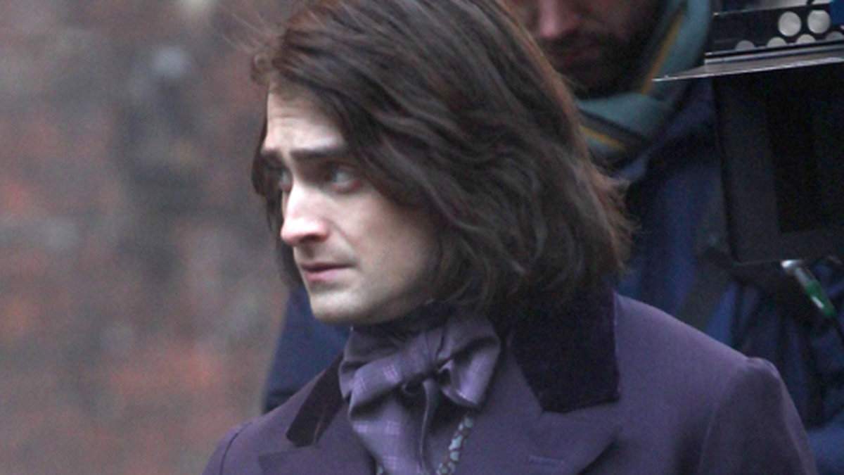 Harry Potter-stjärnan Daniel Radcliffe spelar in "Frankenstein" i London. 