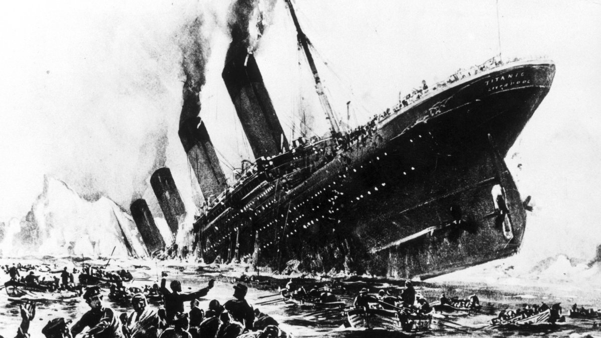 Titanic sjunker 1912.