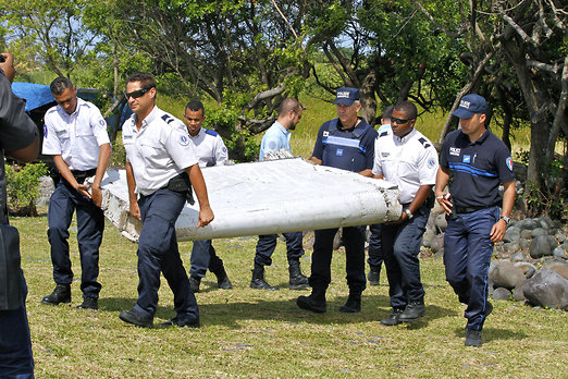 Vrakdelar mh370 MALAYSIAN AIRLINES Vrakdelar mh370 MALAYSIAN AIRLINES