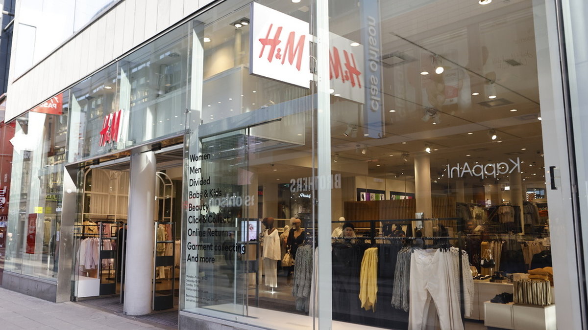 En H&amp;M-butik i Stockholm. Arkivbild.
