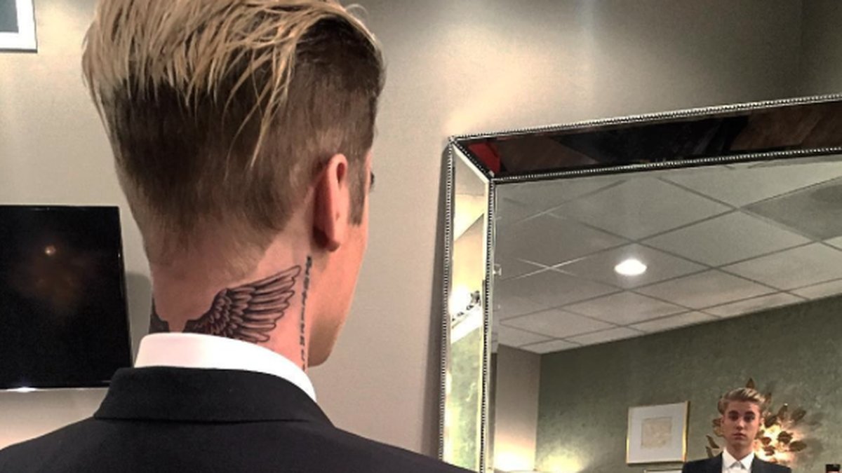 Vad tycker du om Biebers nya tatuering?
