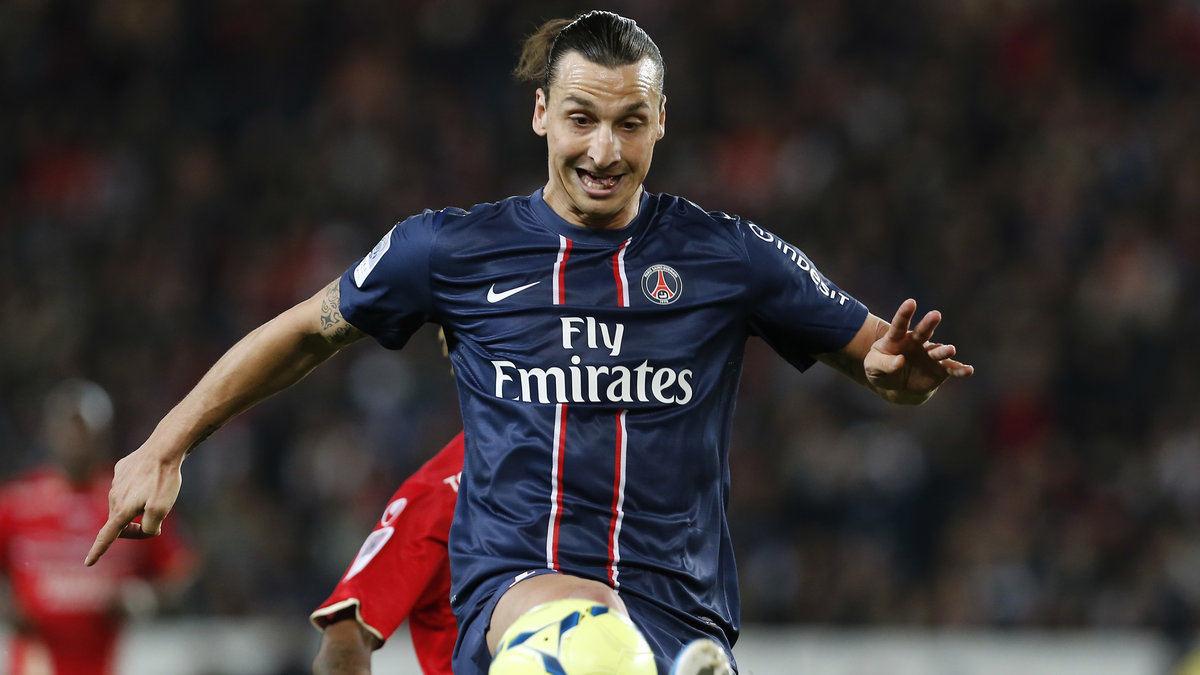 Zlatan Ibrahimovic är nominerad till årets bästa spelare i franska ligan.