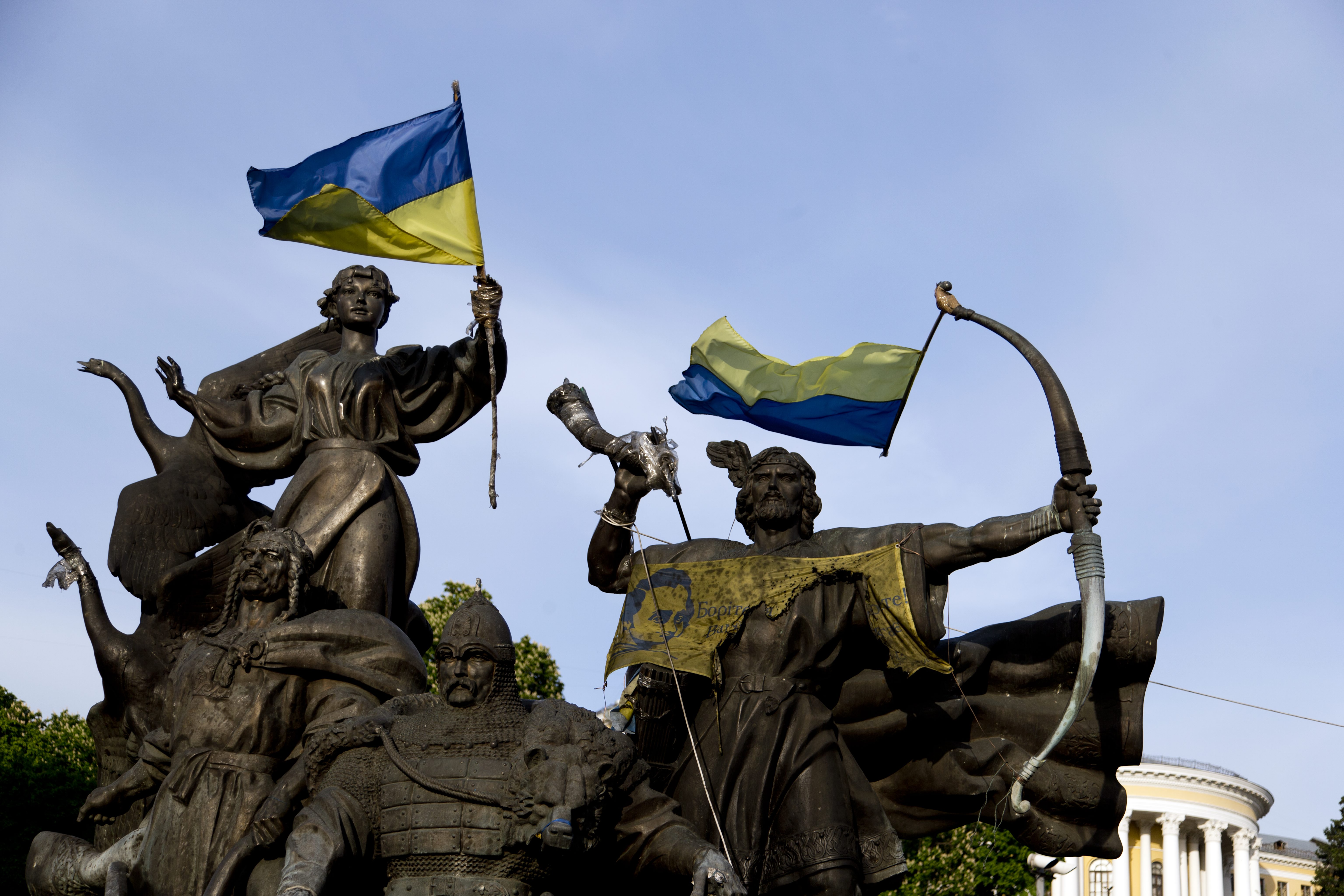 Dragkamp om Ukraina mellan Ryssland och EU ledde till våldsamma upplopp. Dragkamp om Ukraina mellan Ryssland och EU ledde till våldsamma upplopp.