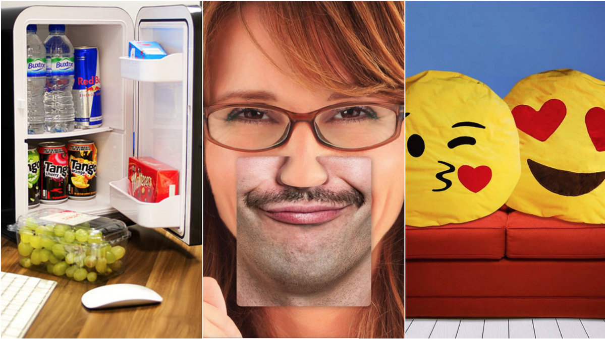Minikyl med läsk och vindruvor, en man med skägg och gula emoji-kuddar på en röd soffa. 
