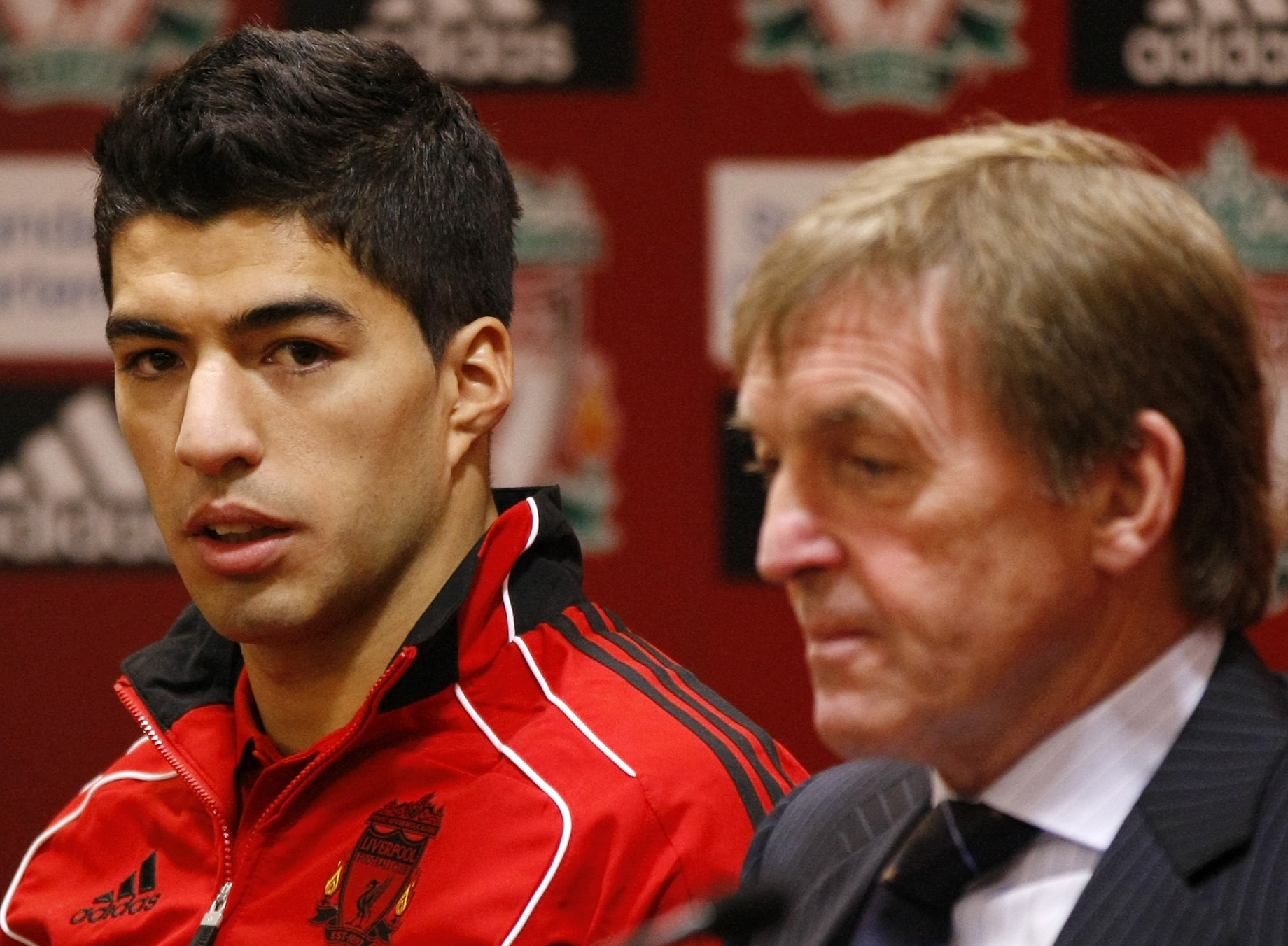 Liverpool har inte tagit avstång nog från Luis Suarez beetende menar organisationerna bakom det öppna brevet. 