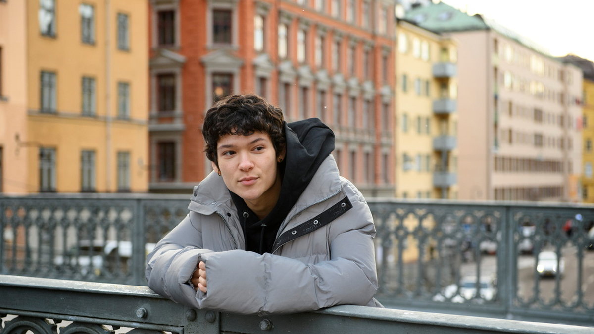 Omar Rudberg tävlar i Melodifestivalen med låten 'Moving like that'.