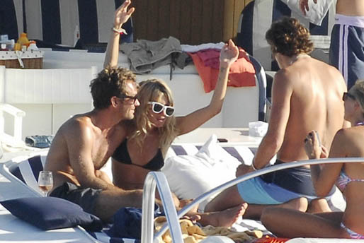 Ibiza, Bikini, Jude Law, Sienna Miller