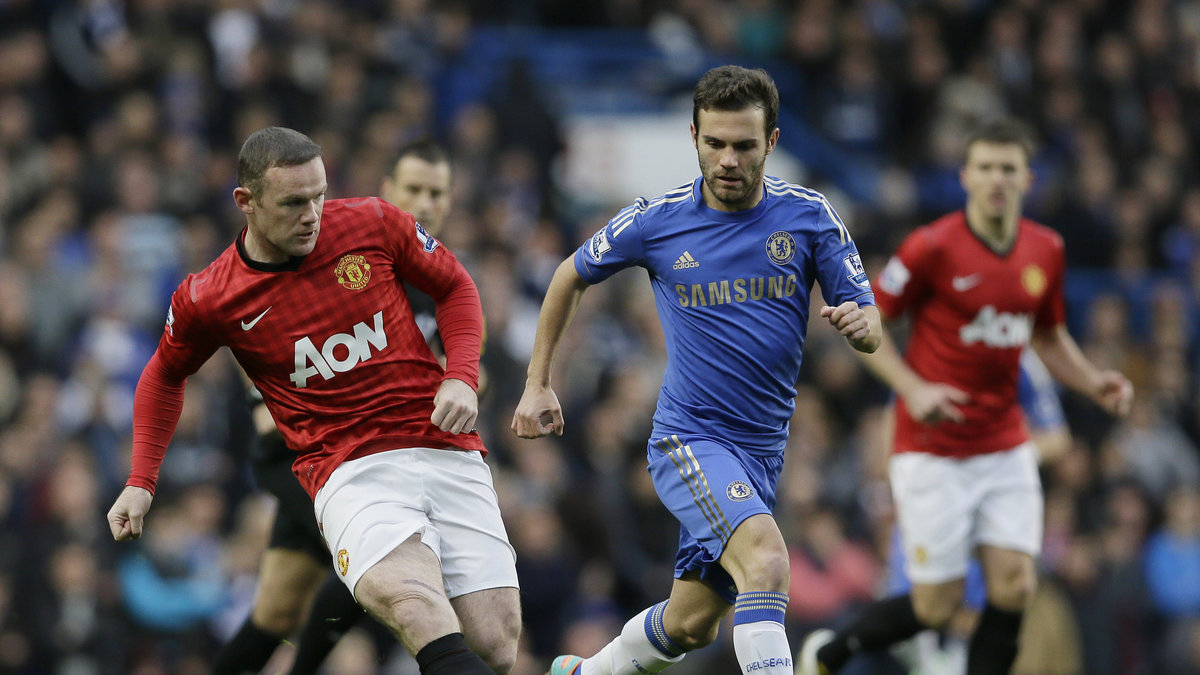Rooney och Chelseas Juan Mata. Det var nära att de blev lagkamrater i somras.