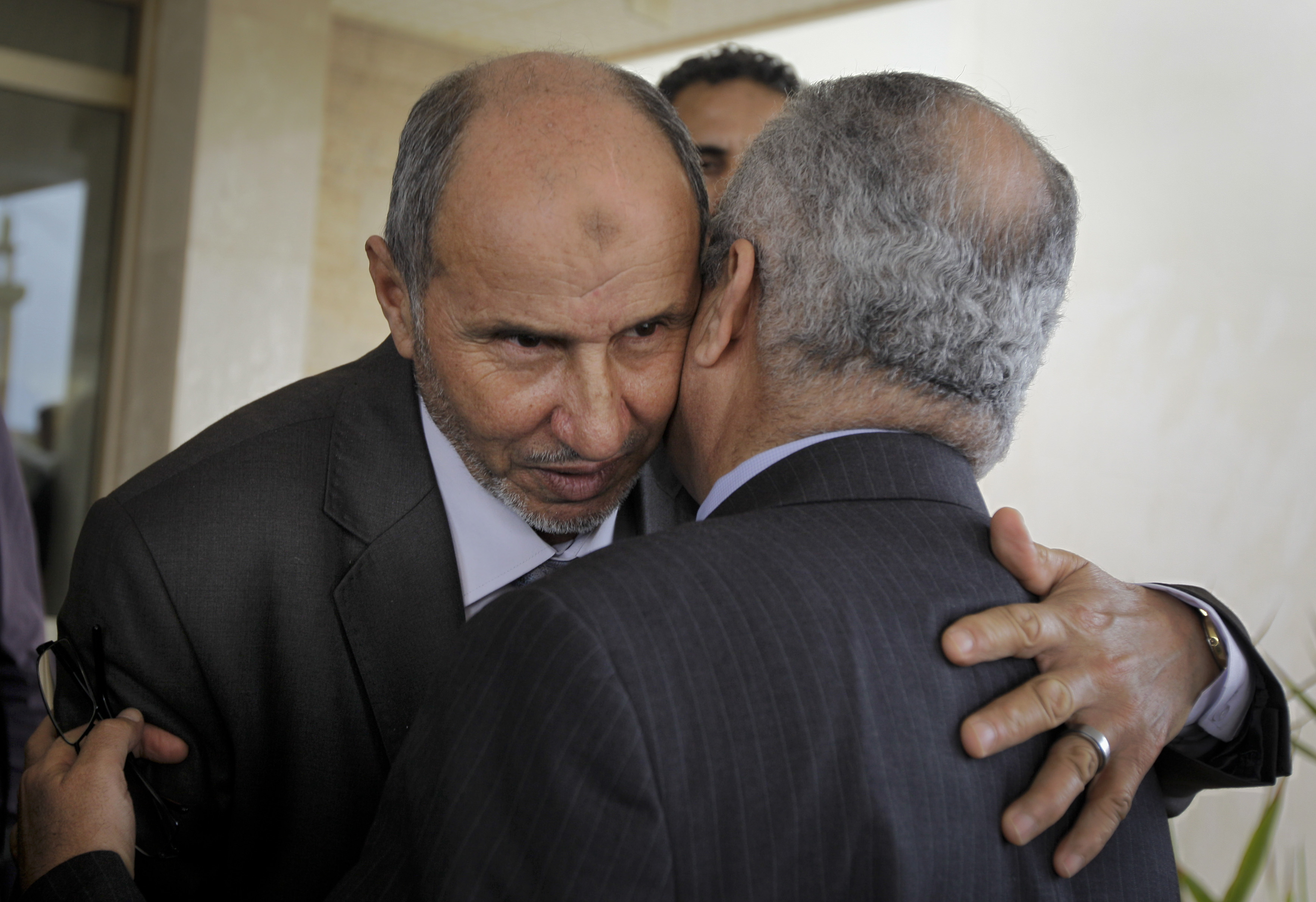 FN-sändebudet och oppositionsledaren möts i Benghazi.